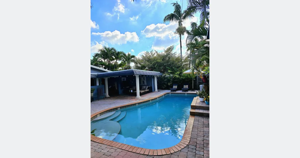 Secluded Tropical Oasis | Walk to Wilton Drive | Saltwater Pool - Picture 1