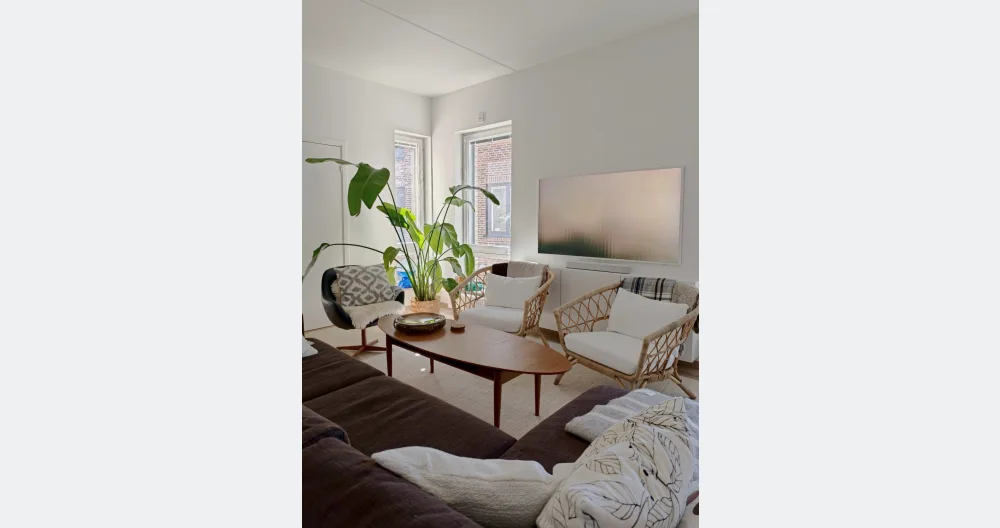 Anuncio de Bronius en misterb&b - Un salón luminoso y sociable compartido con nosotros