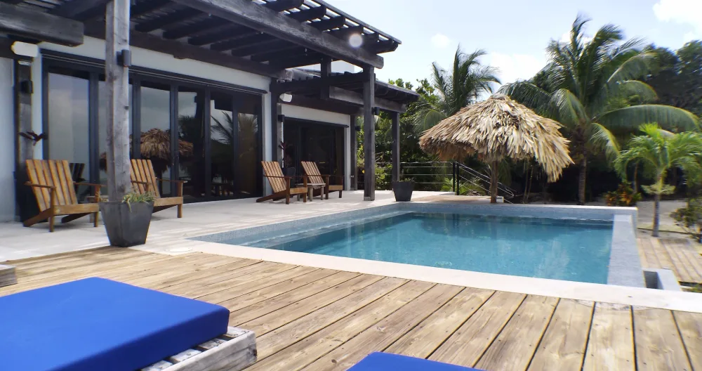 PRIVATE ALL-INCLUSIVE OCEANFRONT VILLA ON SECRET BEACH - Picture 2