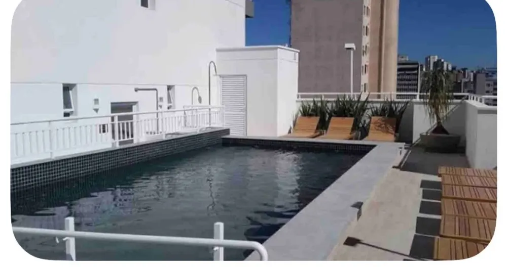Studio Loft Industrial Chic with Rooftop Pool - Close to Everything! - Picture 2
