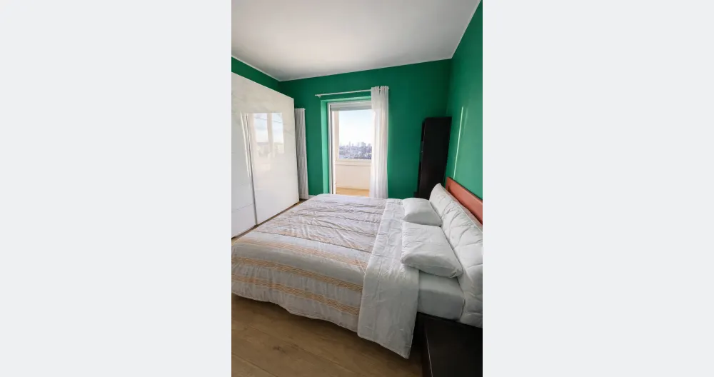 Quarto privado luminoso com varanda - vistas do último piso em Milão - Foto 1