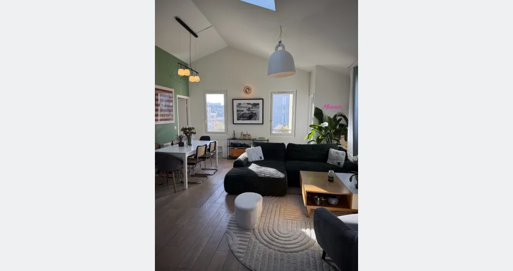Eddy Et Ludovic's listing on misterb&b - The living room 🛋