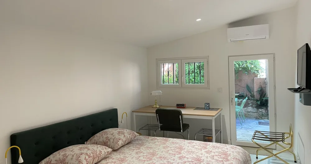 "Les jours heureux" Èze-sur-mer Belle chambre à côté de la plage d'Èze - Photo 1