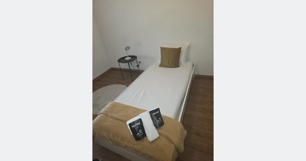 
Camera accogliente e tranquilla in una zona residenziale

 - Foto 2