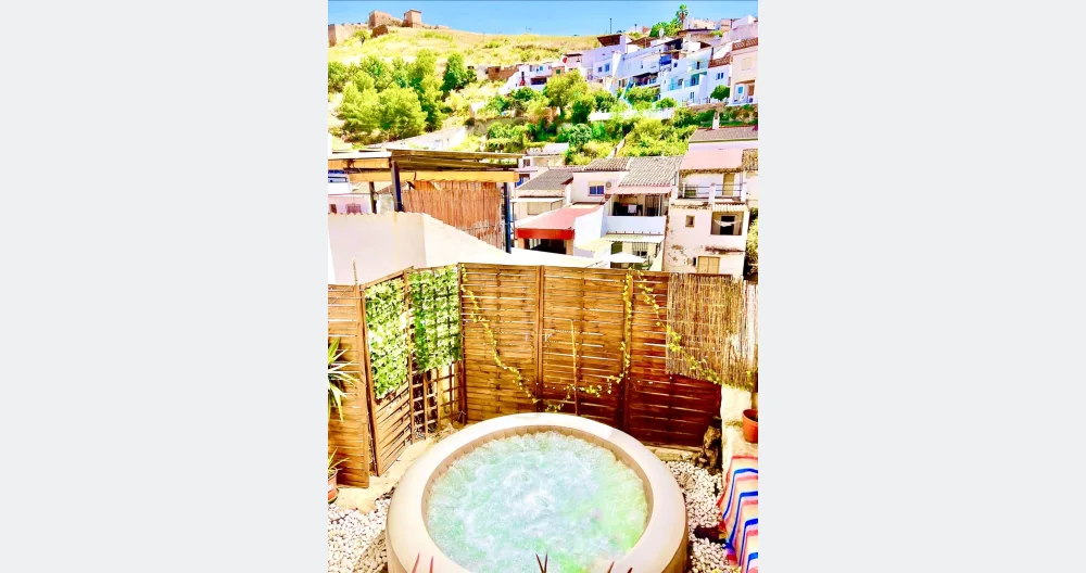 Castle Hill House:Naturaleza,historia y relax con Jacuzzi Vista al Castillo - Foto 1