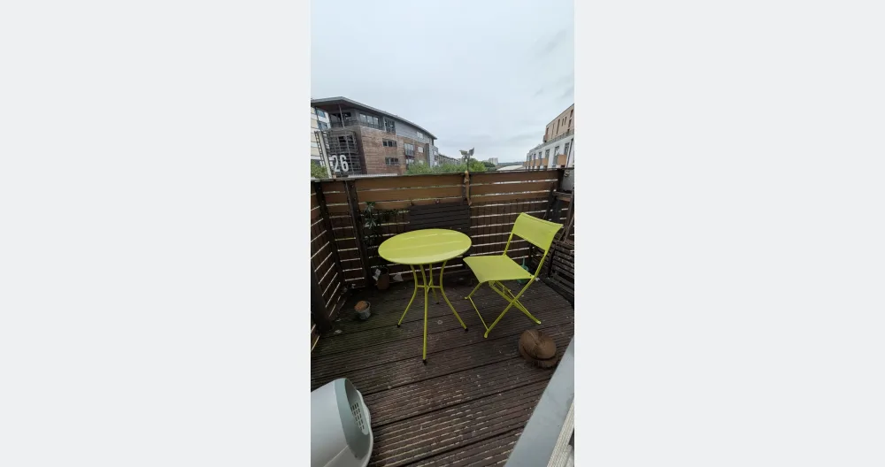 Doppelbett mit eigenem Bad. 2 Minuten Fußweg vom Bahnhof - Foto 1