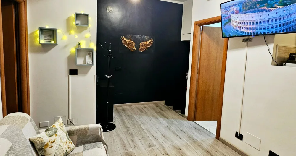 Apartment 2 minutes from Metro A. Great reviews - Picture 2