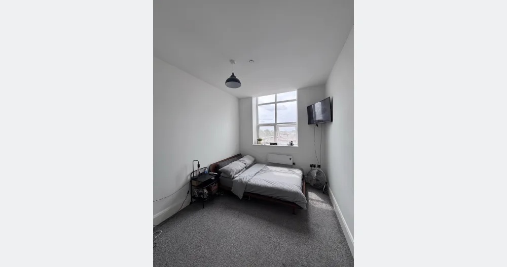 Stilvolle 2-Bett-Wohnung in der Nähe von Bolton Centre | Private Gated Parking - Foto 1