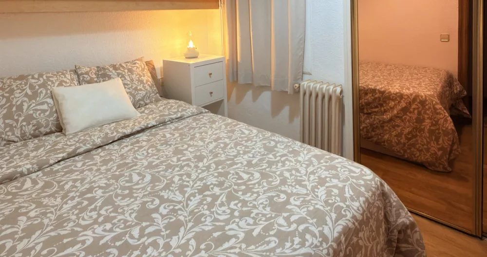Acogedora habitación en un apartamento con vistas a la Sagrada Família - Foto 1