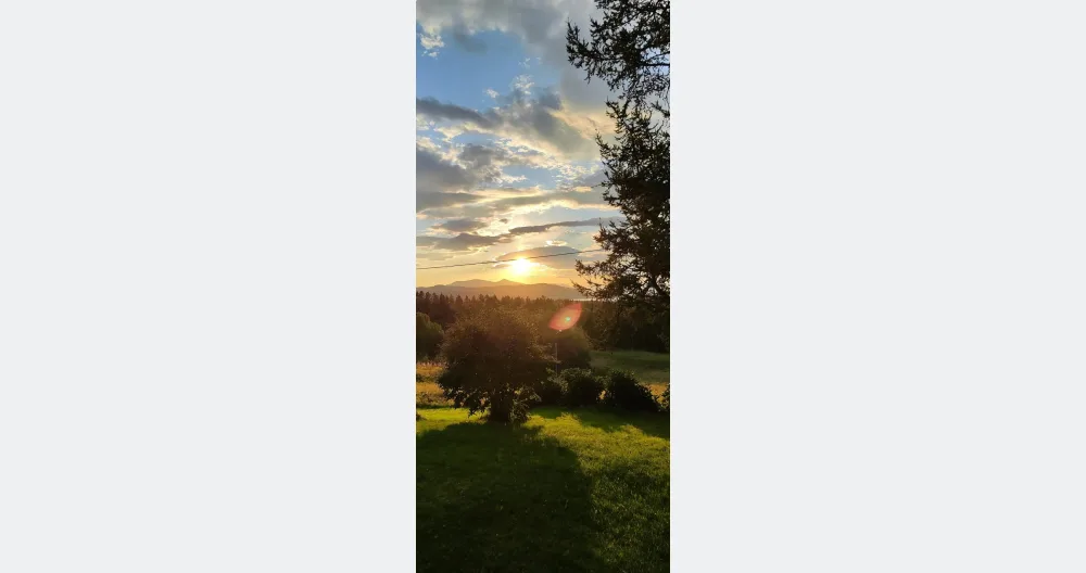 Eirik's listing on misterb&b - Sunset from garden
