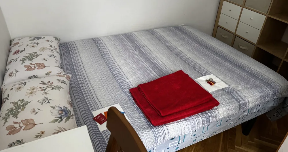 Habitación sencilla y privada en Lavapiés - Foto 2