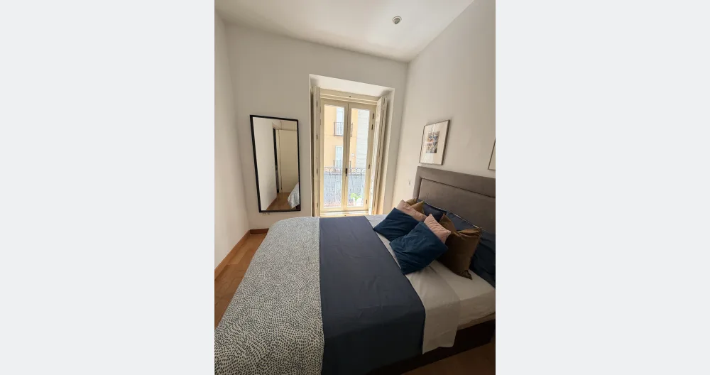 Habitación amplia en el barrio de la Latina, Madrid.  - Foto 2