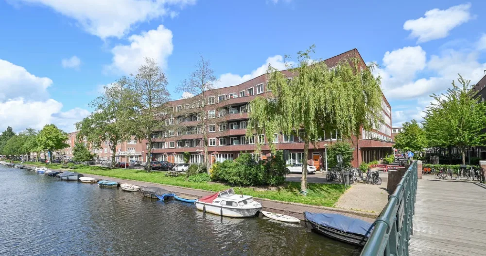 Bel appartement avec vue sur le can - Photo 1