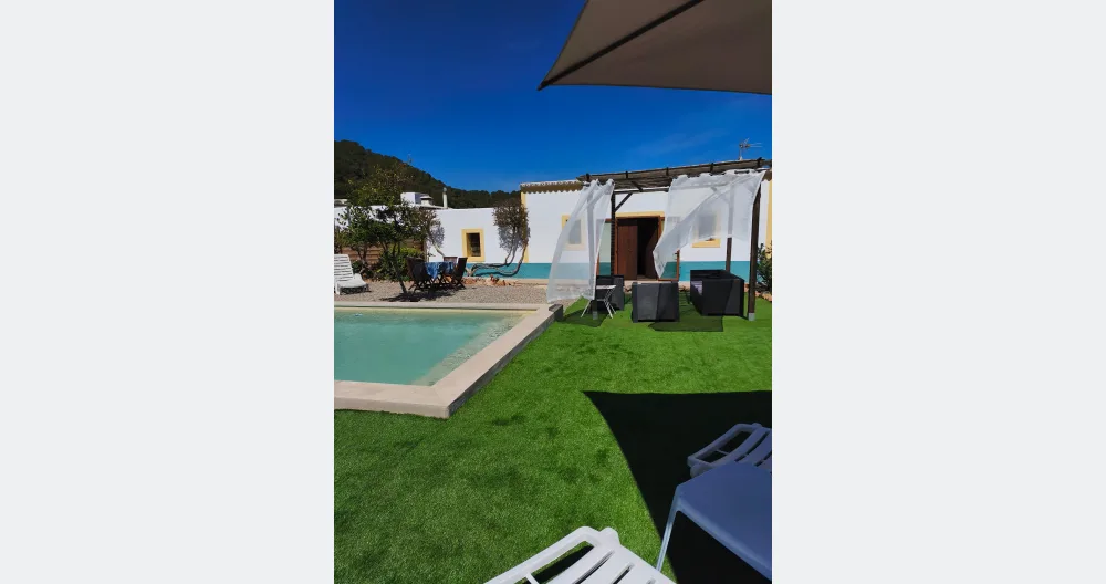 Casa tradicional com piscina perto da praia - Foto 1