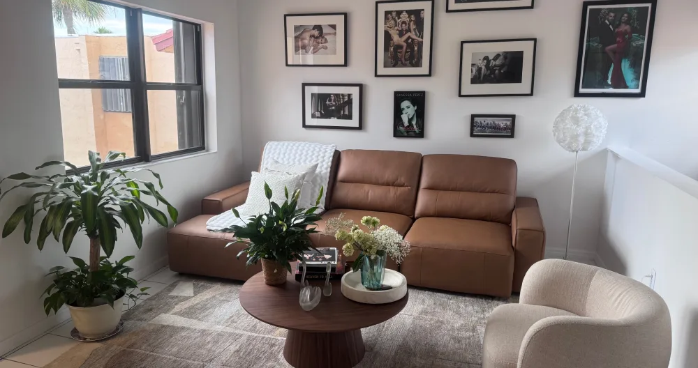 Jorge's listing on misterb&b - Beautful Living room