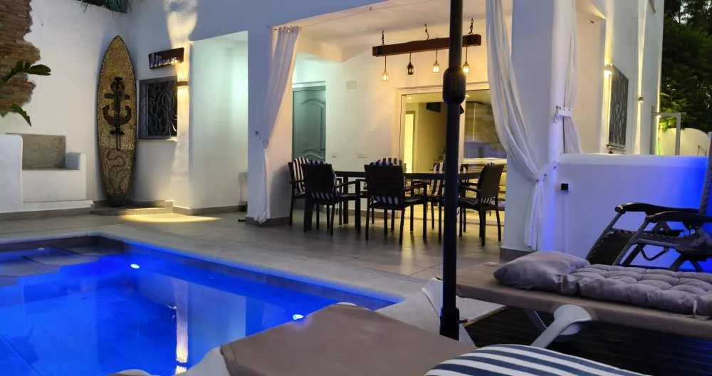 Alhama House with a heated pool in the best area of Punta Umbría - Picture 2