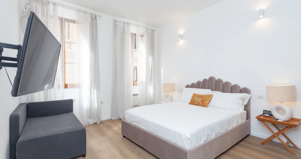 Spacious apartment in the center of Rome - Picture 2