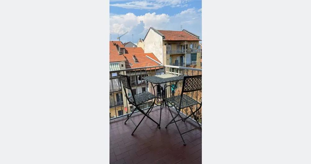 Bright Top Floor apartment in Turin Cenisia - Picture 1