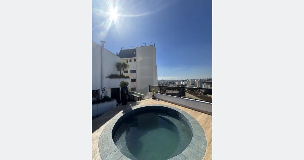 Quarto com Banheiro Privativo. Cobertura com Piscina  - Picture 1