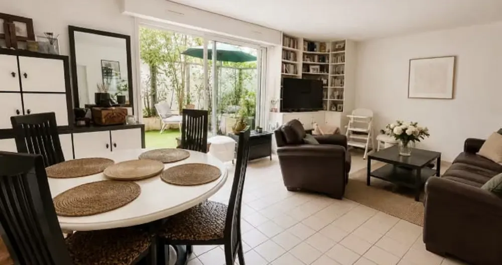 Paris Sweet Home Apartment Fully Furnished Two Bedroom - Picture 2