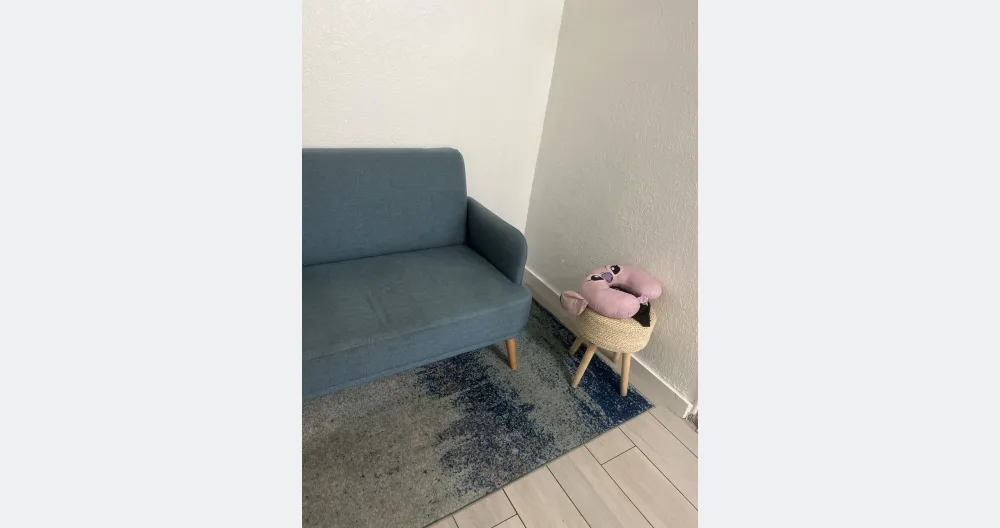 Safe Affordable Place To Stay - Picture 2
