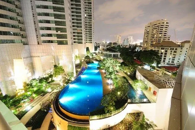 Luxuriöse Wohnung mit 2 Schlafzimmern in Asoke im 31. Stock mit 50m Pool - Foto 1