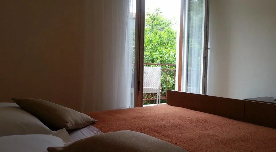 Holiday DB room with balcony - Picture 1