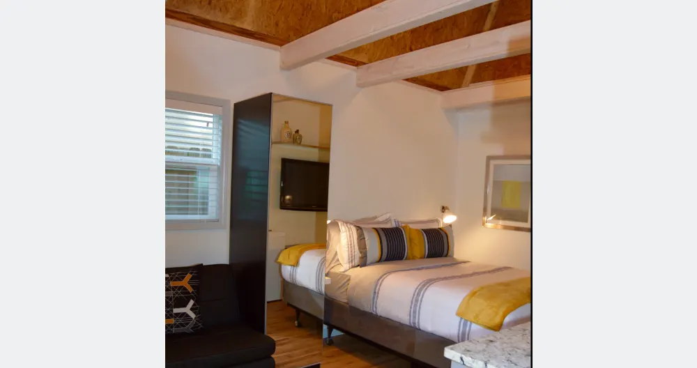 La maison de la porte jaune - Photo 1