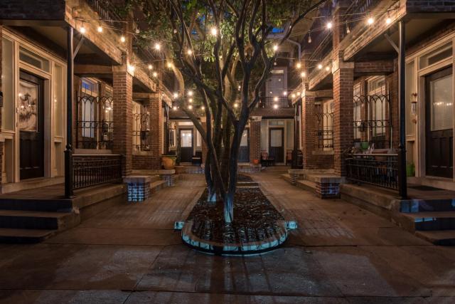 Charming New Orleans-Style Apartment with Gated Courtyard!